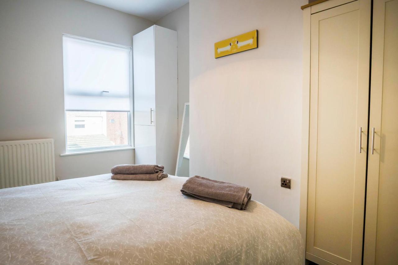 Spacious, Modern 4 Bed House Close To City Centre Честер Экстерьер фото