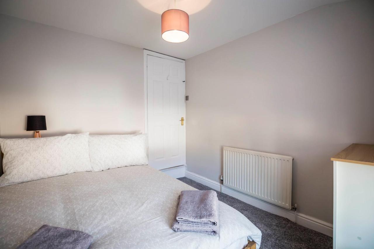 Spacious, Modern 4 Bed House Close To City Centre Честер Экстерьер фото